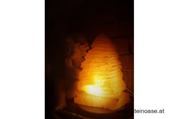 Selenit-Lampe 'Spitze' mit Sockel